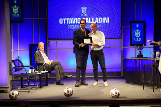 Mister Ottavio Palladini della Samb premiato al "D Club"